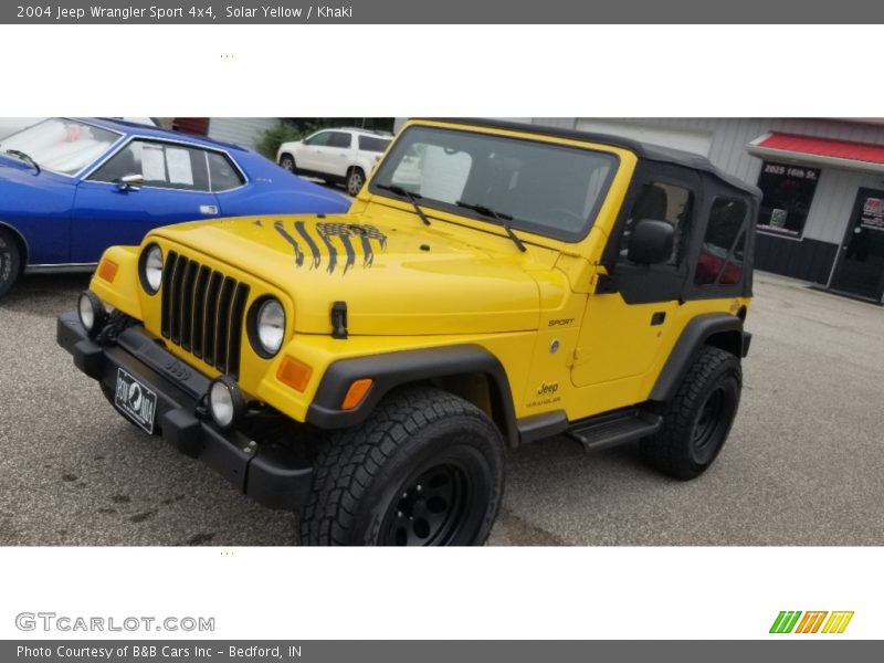 Solar Yellow / Khaki 2004 Jeep Wrangler Sport 4x4