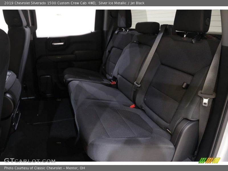 Silver Ice Metallic / Jet Black 2019 Chevrolet Silverado 1500 Custom Crew Cab 4WD