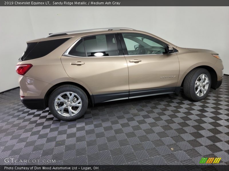 Sandy Ridge Metallic / Medium Ash Gray 2019 Chevrolet Equinox LT