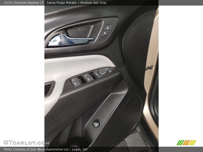 Sandy Ridge Metallic / Medium Ash Gray 2019 Chevrolet Equinox LT
