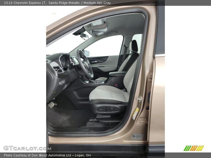 Sandy Ridge Metallic / Medium Ash Gray 2019 Chevrolet Equinox LT