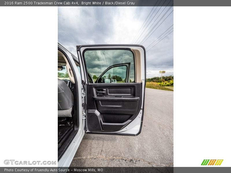 Bright White / Black/Diesel Gray 2016 Ram 2500 Tradesman Crew Cab 4x4