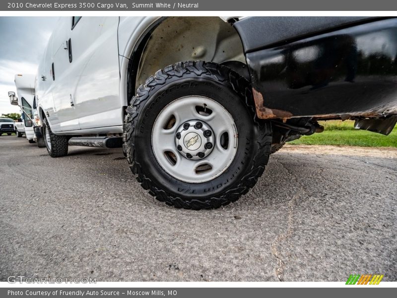Summit White / Neutral 2010 Chevrolet Express 3500 Cargo Van