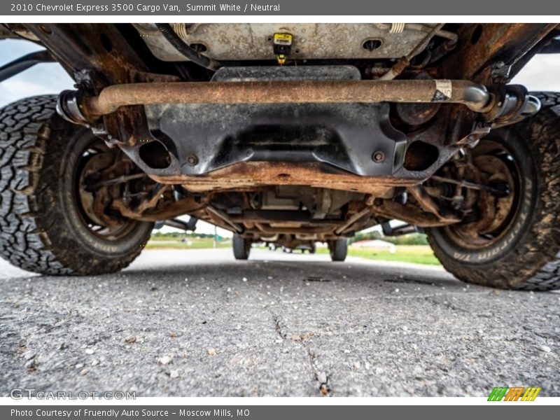 Summit White / Neutral 2010 Chevrolet Express 3500 Cargo Van