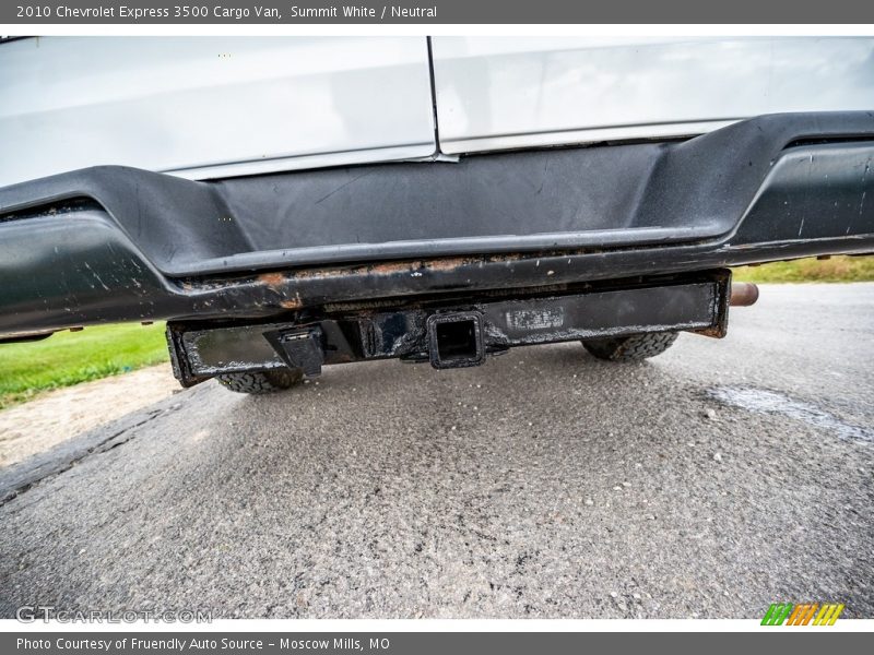 Summit White / Neutral 2010 Chevrolet Express 3500 Cargo Van