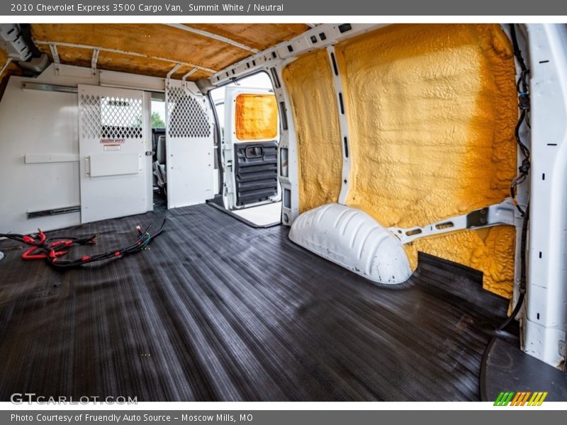 Summit White / Neutral 2010 Chevrolet Express 3500 Cargo Van