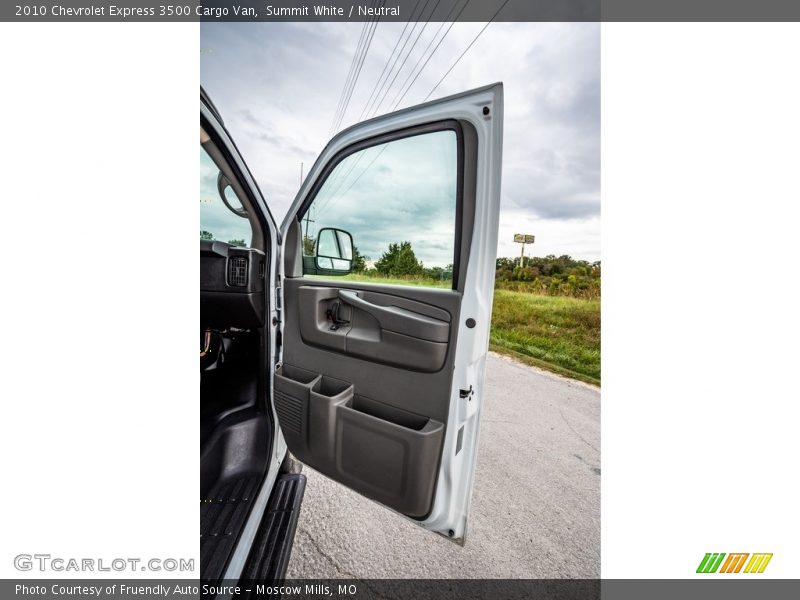Summit White / Neutral 2010 Chevrolet Express 3500 Cargo Van