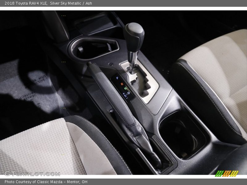 Silver Sky Metallic / Ash 2018 Toyota RAV4 XLE