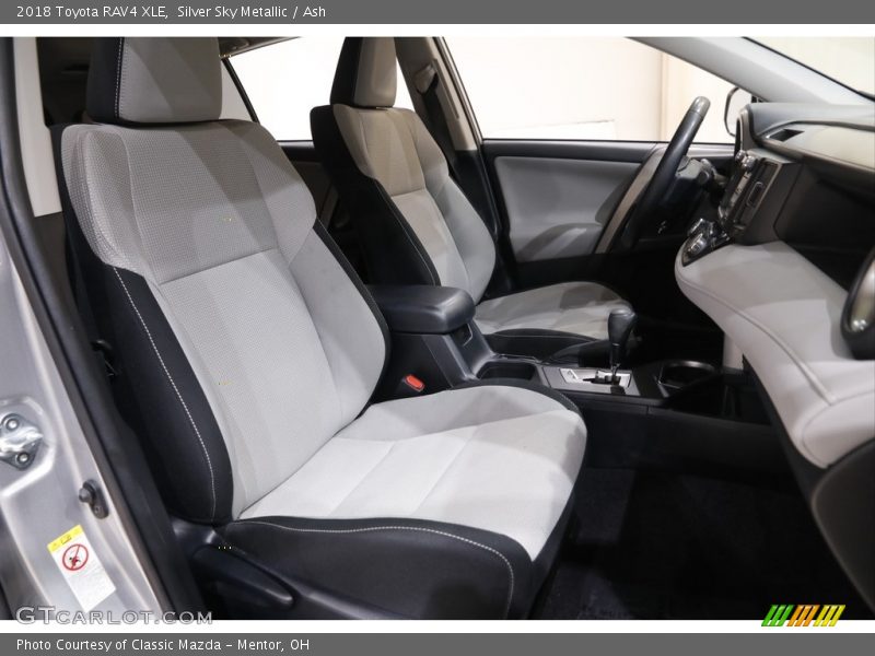 Silver Sky Metallic / Ash 2018 Toyota RAV4 XLE