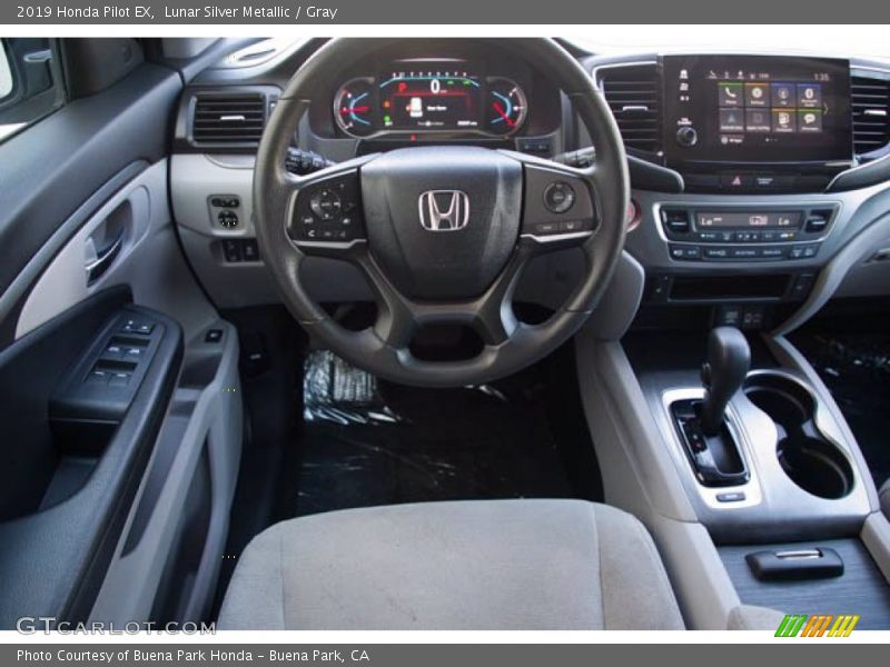Lunar Silver Metallic / Gray 2019 Honda Pilot EX