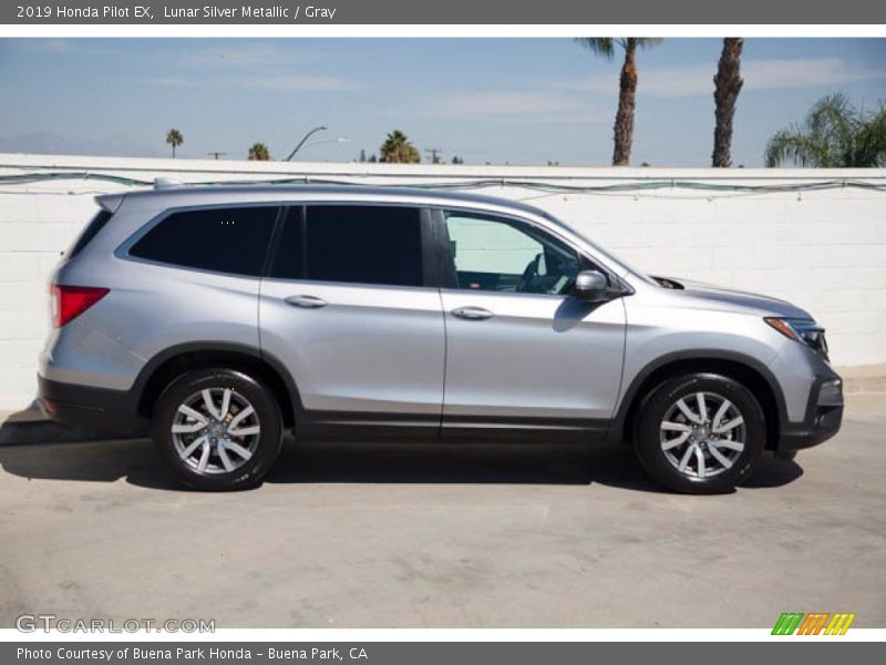 Lunar Silver Metallic / Gray 2019 Honda Pilot EX