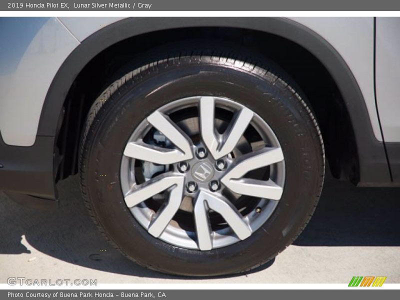 Lunar Silver Metallic / Gray 2019 Honda Pilot EX
