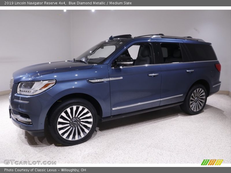  2019 Navigator Reserve 4x4 Blue Diamond Metallic