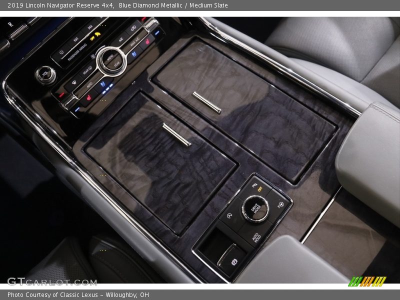 Blue Diamond Metallic / Medium Slate 2019 Lincoln Navigator Reserve 4x4
