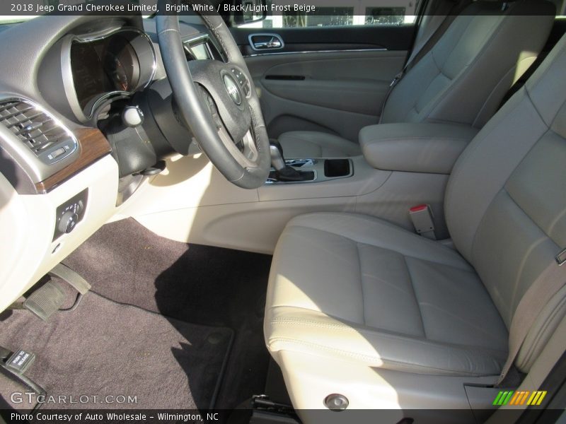 Bright White / Black/Light Frost Beige 2018 Jeep Grand Cherokee Limited