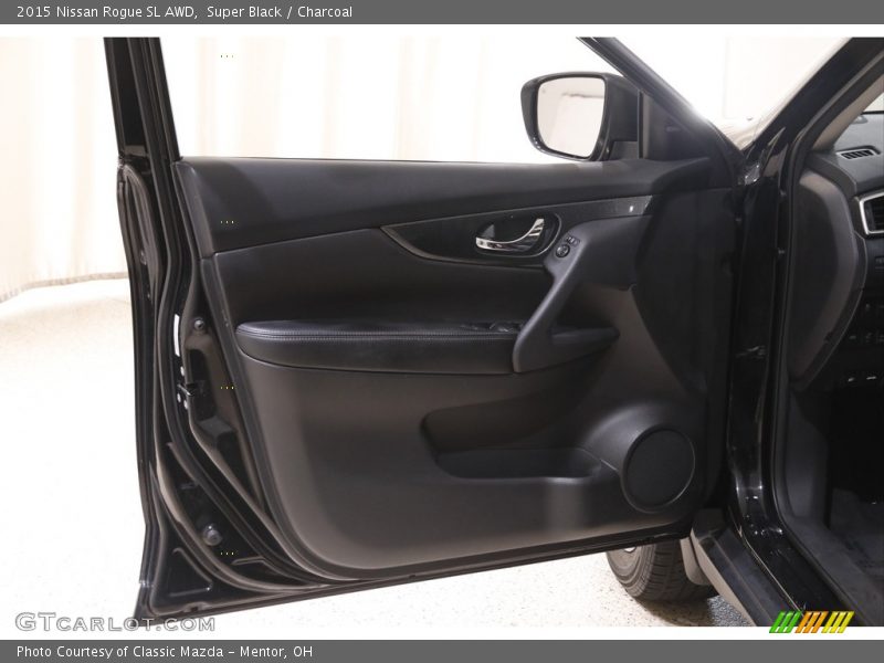 Super Black / Charcoal 2015 Nissan Rogue SL AWD