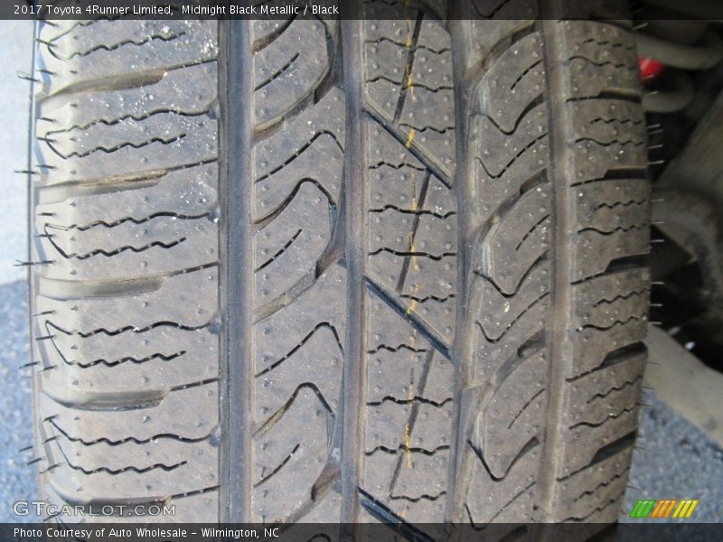 Midnight Black Metallic / Black 2017 Toyota 4Runner Limited