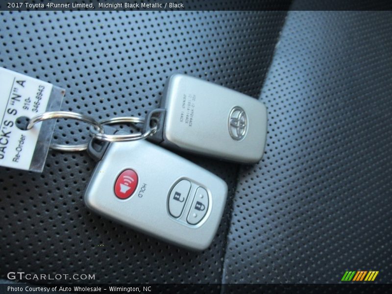 Midnight Black Metallic / Black 2017 Toyota 4Runner Limited
