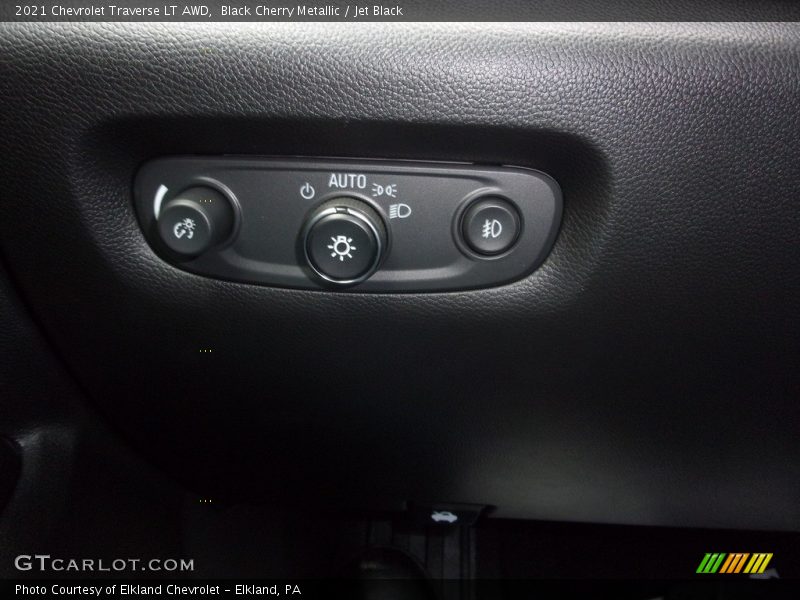 Black Cherry Metallic / Jet Black 2021 Chevrolet Traverse LT AWD