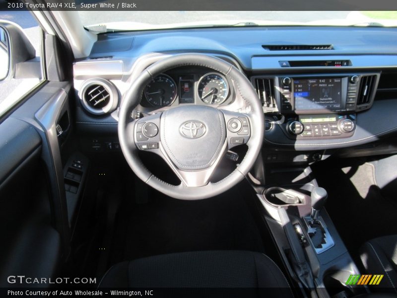 Super White / Black 2018 Toyota RAV4 XLE