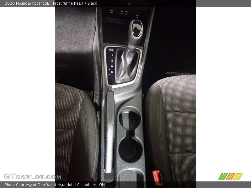 Frost White Pearl / Black 2020 Hyundai Accent SE