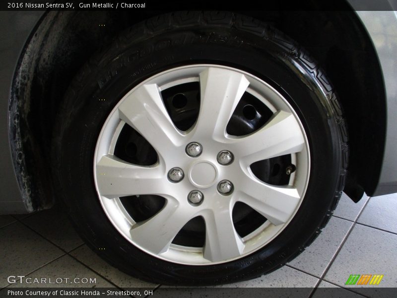 Gun Metallic / Charcoal 2016 Nissan Sentra SV