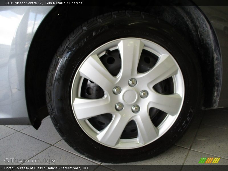 Gun Metallic / Charcoal 2016 Nissan Sentra SV