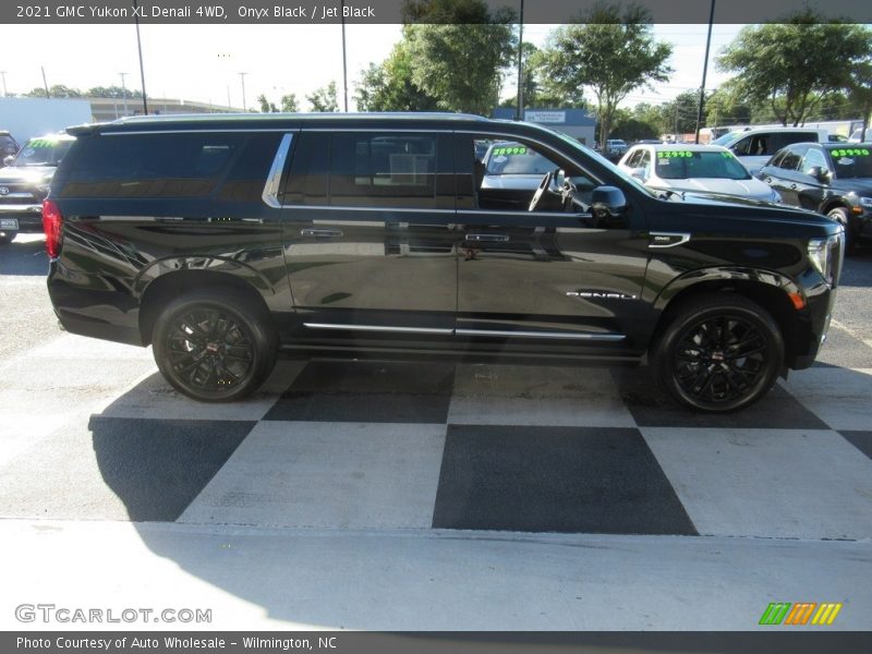 Onyx Black / Jet Black 2021 GMC Yukon XL Denali 4WD