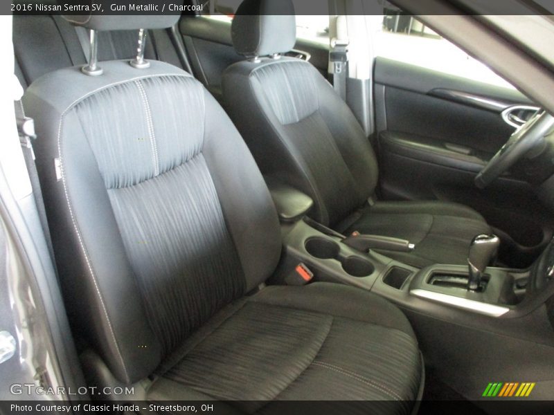 Gun Metallic / Charcoal 2016 Nissan Sentra SV