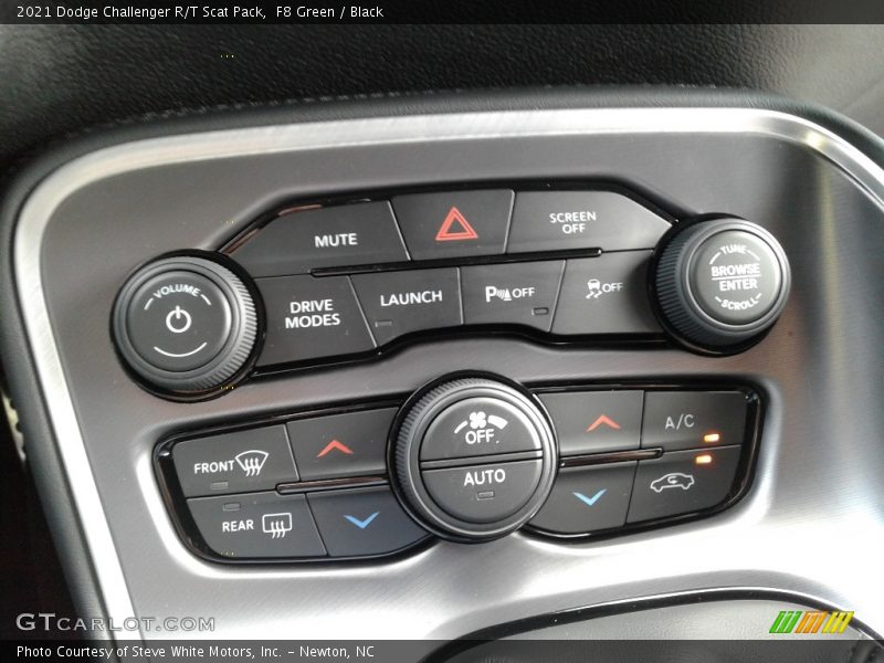 Controls of 2021 Challenger R/T Scat Pack