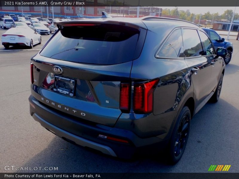 Gravity Gray / Black 2021 Kia Sorento S AWD