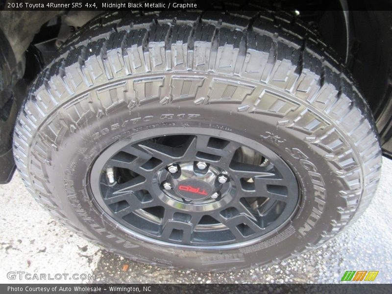 Midnight Black Metallic / Graphite 2016 Toyota 4Runner SR5 4x4
