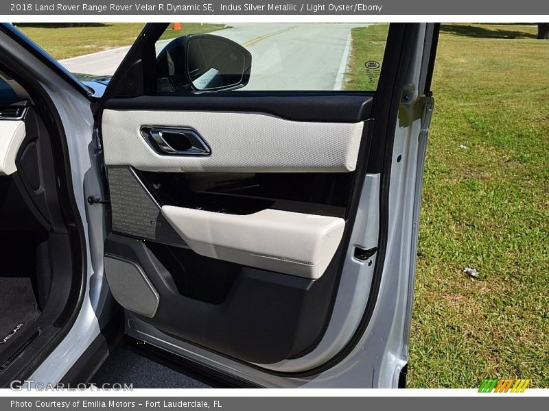 Door Panel of 2018 Range Rover Velar R Dynamic SE