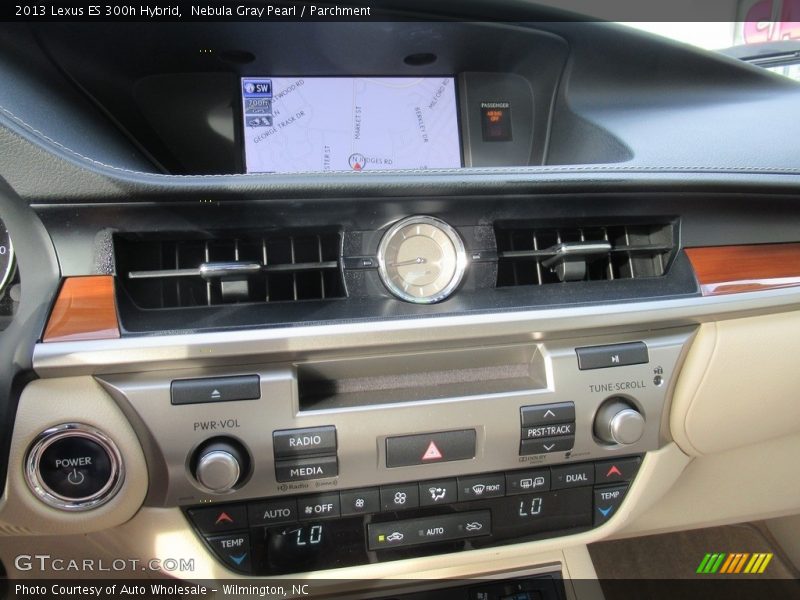 Nebula Gray Pearl / Parchment 2013 Lexus ES 300h Hybrid