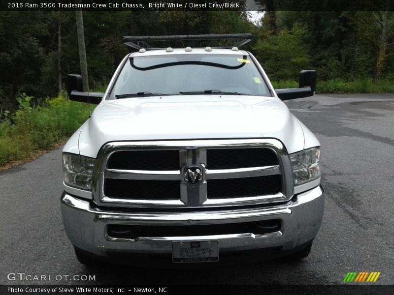 Bright White / Diesel Gray/Black 2016 Ram 3500 Tradesman Crew Cab Chassis