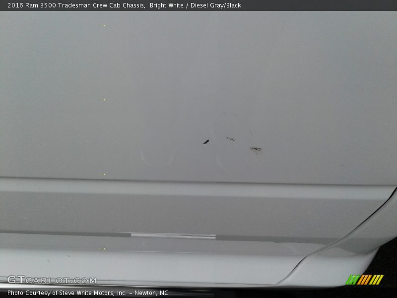 Bright White / Diesel Gray/Black 2016 Ram 3500 Tradesman Crew Cab Chassis