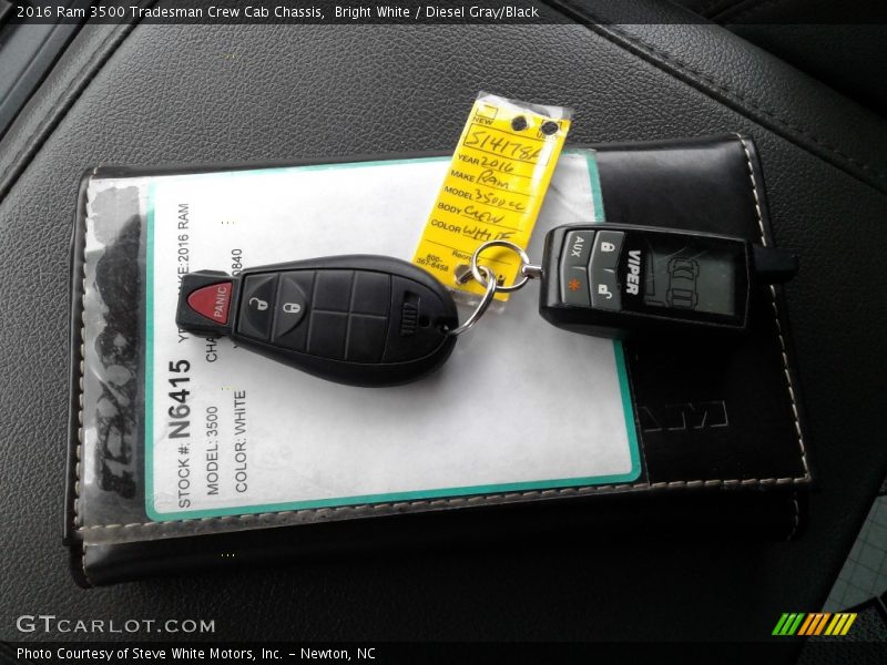 Bright White / Diesel Gray/Black 2016 Ram 3500 Tradesman Crew Cab Chassis