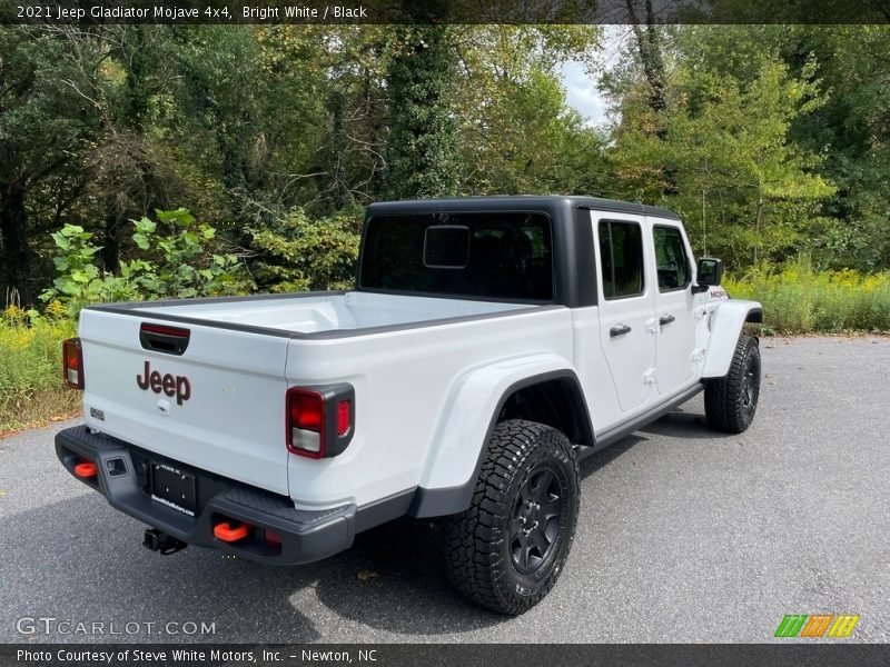 Bright White / Black 2021 Jeep Gladiator Mojave 4x4
