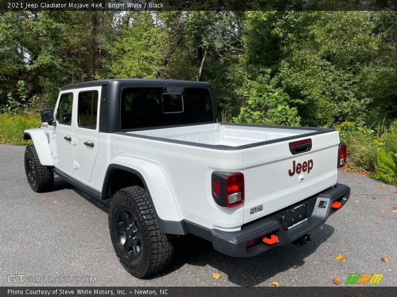 Bright White / Black 2021 Jeep Gladiator Mojave 4x4