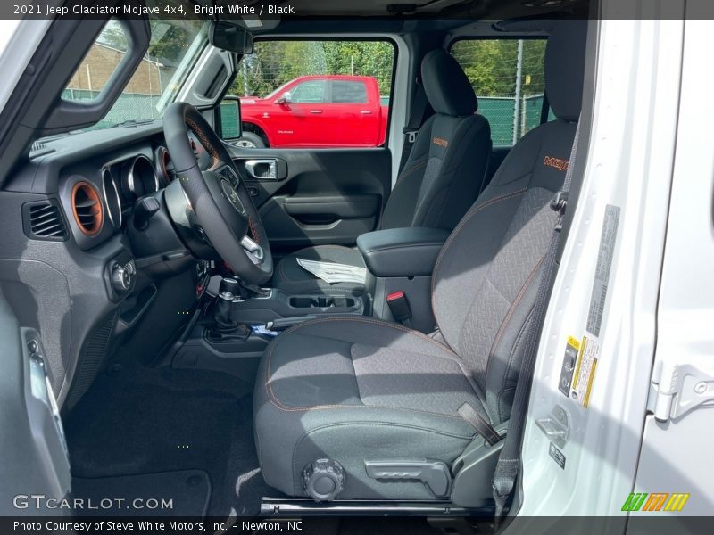 Bright White / Black 2021 Jeep Gladiator Mojave 4x4