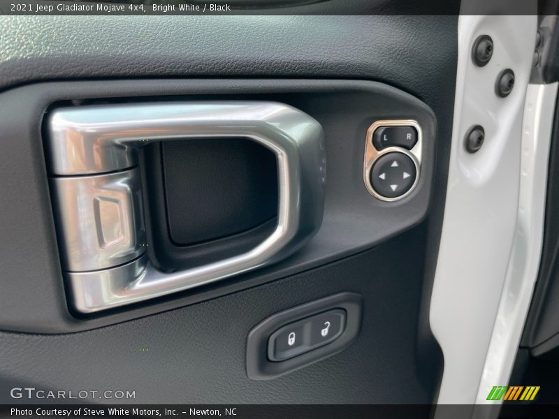 Bright White / Black 2021 Jeep Gladiator Mojave 4x4