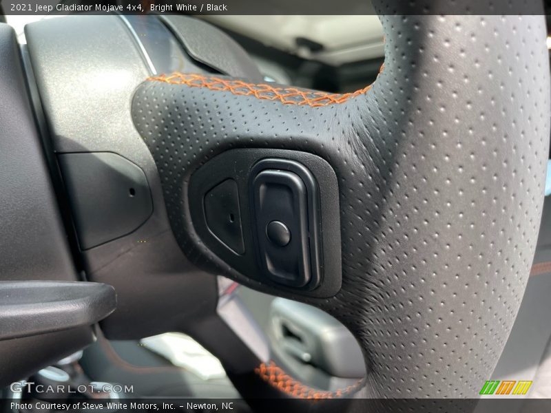 Bright White / Black 2021 Jeep Gladiator Mojave 4x4
