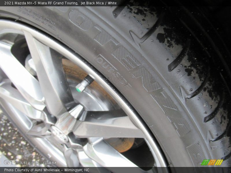 Jet Black Mica / White 2021 Mazda MX-5 Miata RF Grand Touring