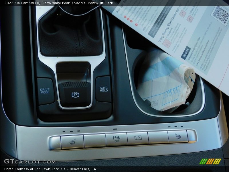 Snow White Pearl / Saddle Brown/Off Black 2022 Kia Carnival LX