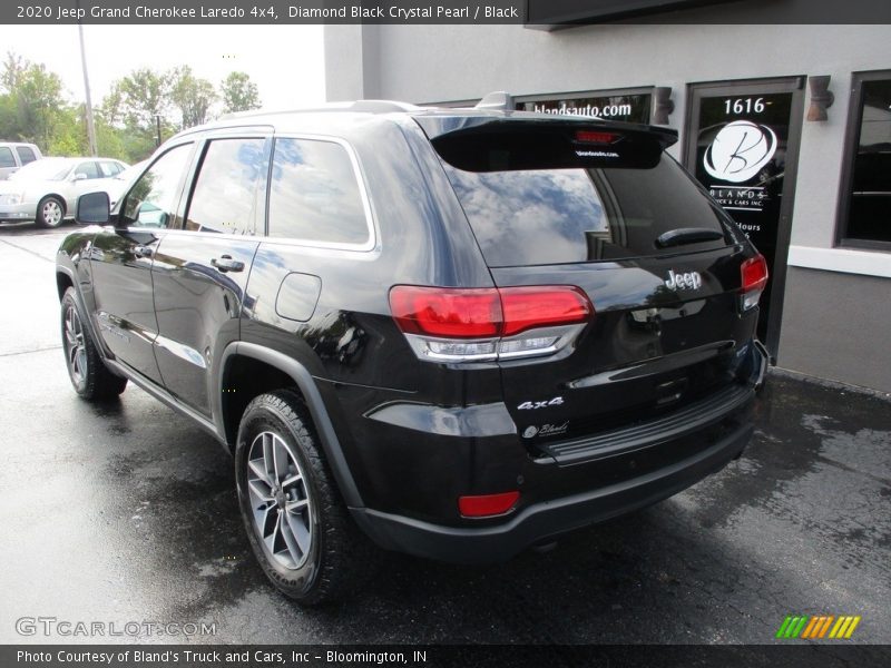Diamond Black Crystal Pearl / Black 2020 Jeep Grand Cherokee Laredo 4x4