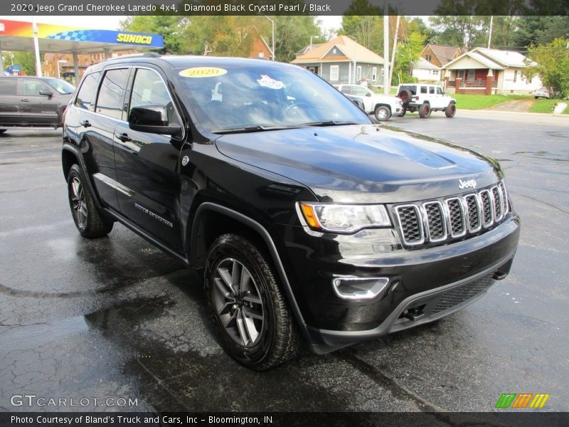 Diamond Black Crystal Pearl / Black 2020 Jeep Grand Cherokee Laredo 4x4