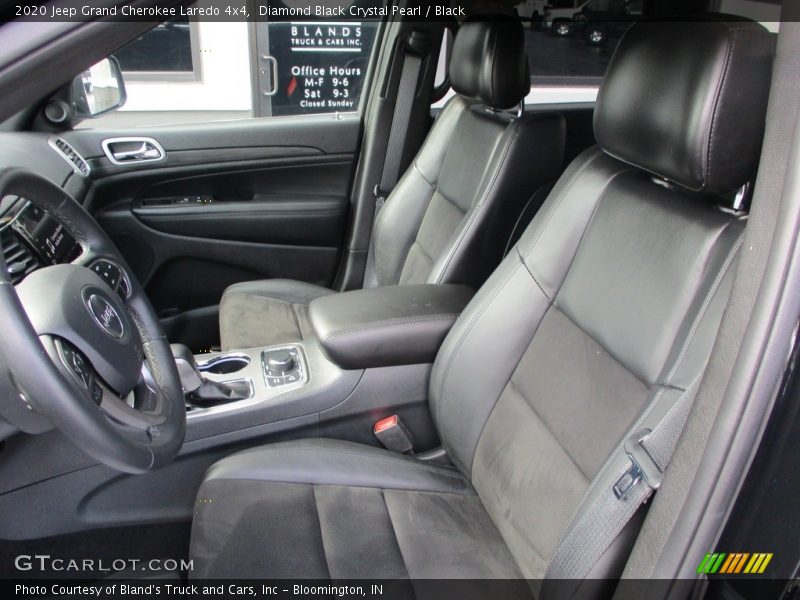 Diamond Black Crystal Pearl / Black 2020 Jeep Grand Cherokee Laredo 4x4