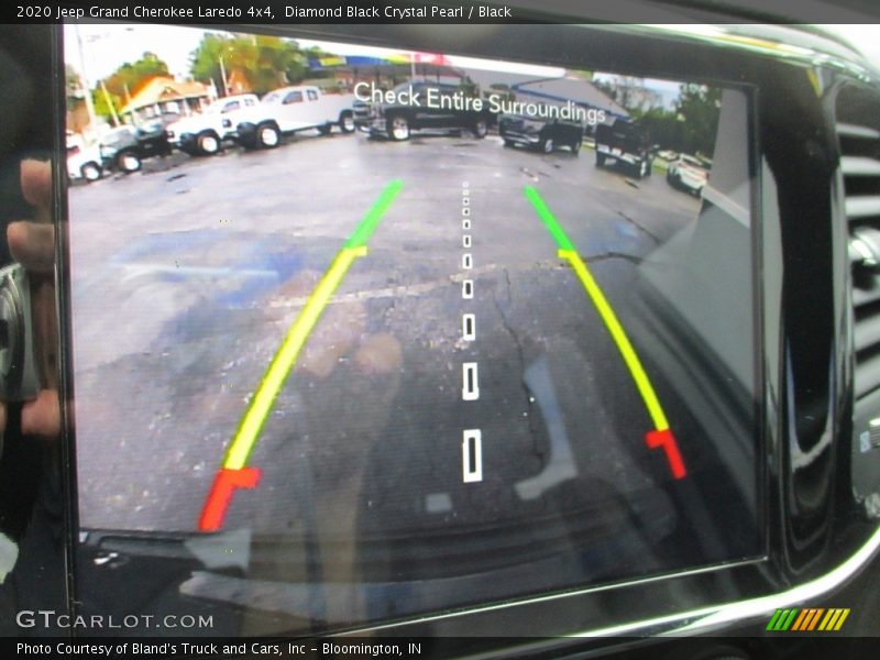 Diamond Black Crystal Pearl / Black 2020 Jeep Grand Cherokee Laredo 4x4