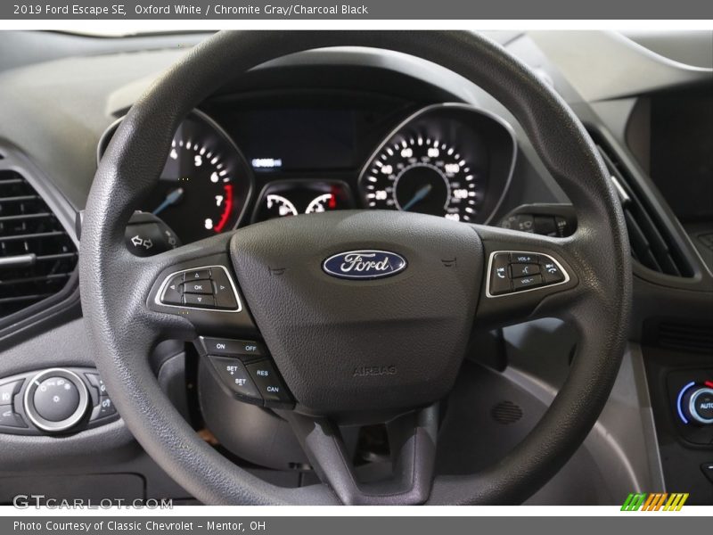 Oxford White / Chromite Gray/Charcoal Black 2019 Ford Escape SE