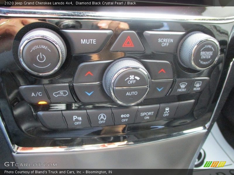 Diamond Black Crystal Pearl / Black 2020 Jeep Grand Cherokee Laredo 4x4